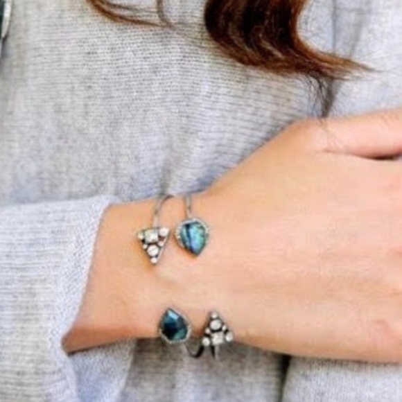 Crystal Arrow | Silver | Gem Wrap BRACELET - Picture 8 of 8